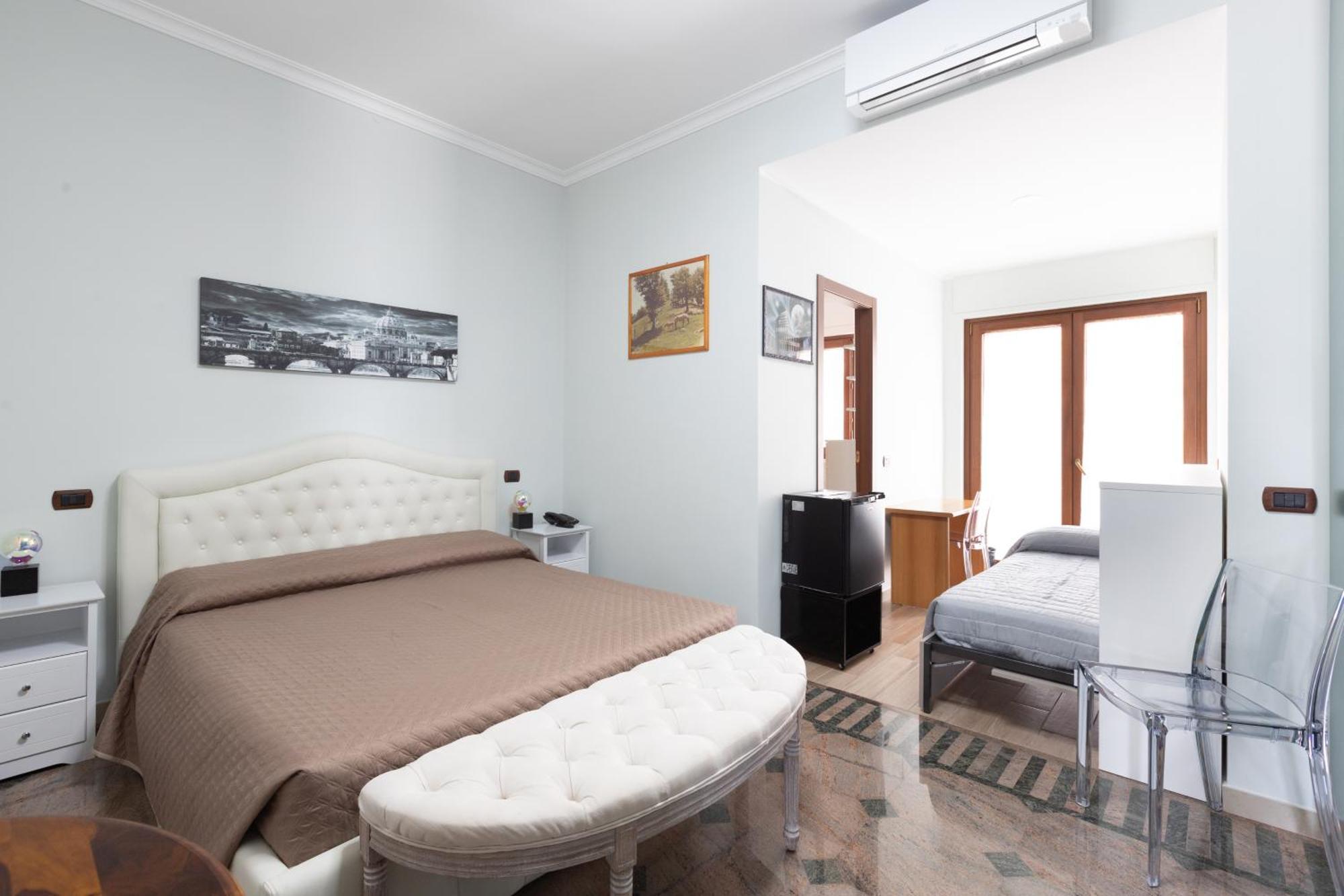 Guest house Castelbarco House B Rome